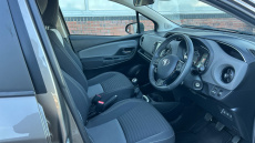 Toyota Yaris 1.5 VVT-i Icon Tech 5dr Petrol Hatchback